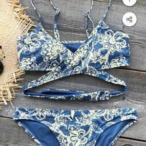 Cupshe Bikini Set M